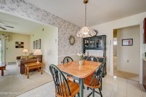 28 Greenwich Ave, Lakehurst NJ 08759-6660 exterior