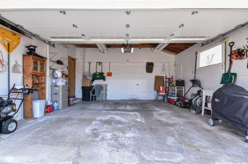 4460 15 St, Milwaukee WI 53221-2320 exterior