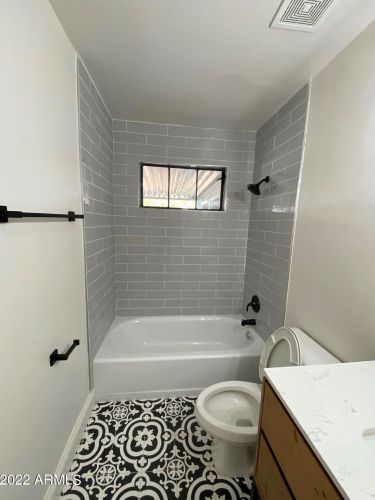 4246 30 Dr, Phoenix AZ 85009-5071 exterior