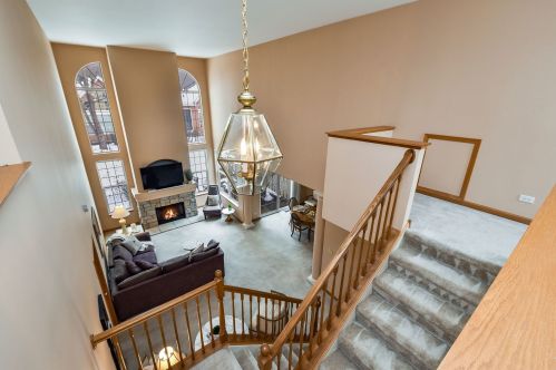 502 Pheasant Trl, Saint Charles IL 60174-8847 exterior