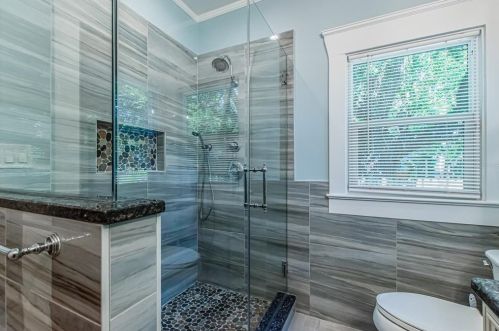 905 Cayuga St, Tampa FL 33603-4216 exterior