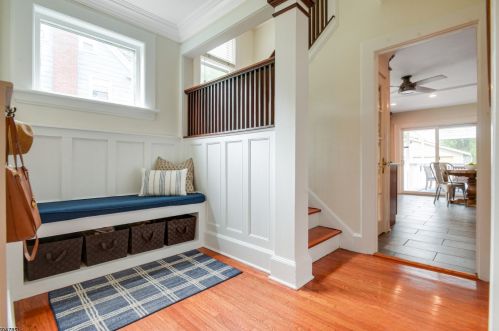 10 Madison Ave, Maplewood NJ 07040-2207 exterior