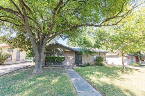 1508 Corona Dr, Austin TX  78723-2518 exterior
