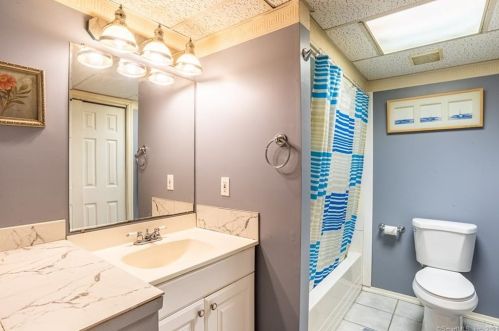 31 Atwater Ave, Derby CT 06418-1409 exterior