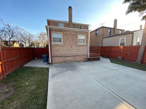 3700 85 St, Chicago IL 60652-3704 exterior