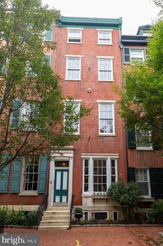 927 Clinton St, Philadelphia PA 19107-6109 exterior