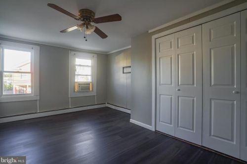 644 2 St, Trenton NJ 08611-3021 exterior