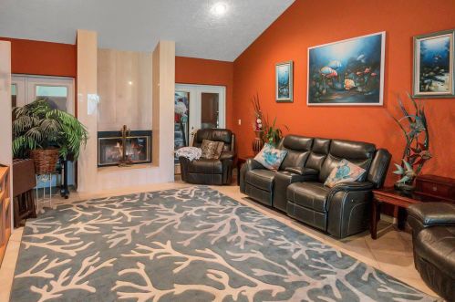 1718 Ocean Cove Ave, Fort Pierce FL  34953-2450 exterior