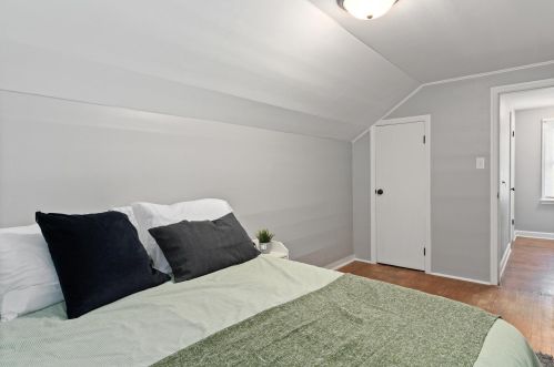 2708 69th St, Milwaukee WI  53219-2905 exterior