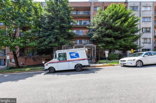 5801 Quantrell Ave, Alexandria VA  22312-2715 exterior