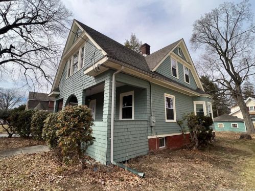 125 Francis St, New Britain CT  06053-3243 exterior