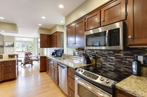 2083 Division St, Saint Paul MN  55109-4147 exterior