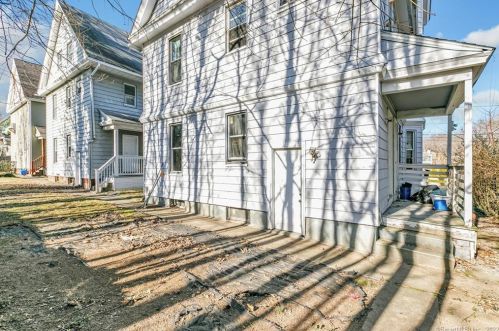 6 Cottage St, Derby CT 06418-1503 exterior