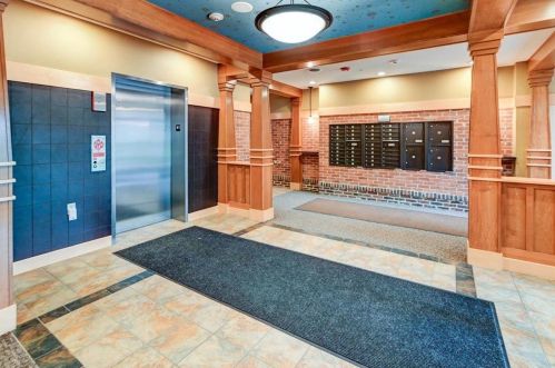 625 Mifflin St, Madison WI  53703-4639 exterior