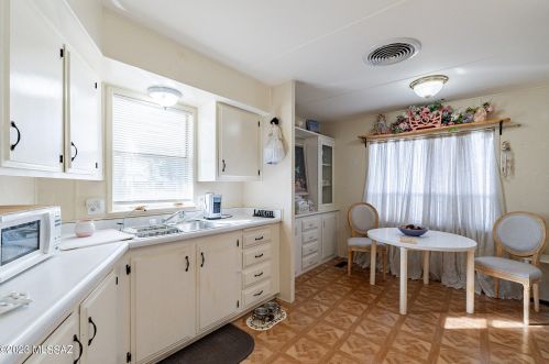 5609 Flying M St, Tucson AZ  85713-6420 exterior