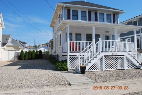 19 President Ave, Lavallette NJ  08735-2149 exterior