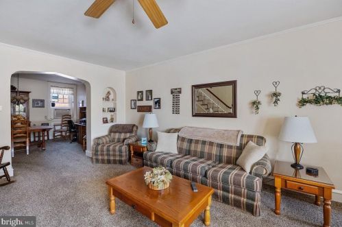 3223 Longshore Ave, Philadelphia PA 19149-2025 exterior