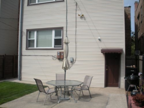 3621 Whipple St, Chicago IL 60655-2328 exterior