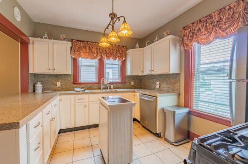 199 Houston Ave, Meskegon MI 49441-1908 exterior