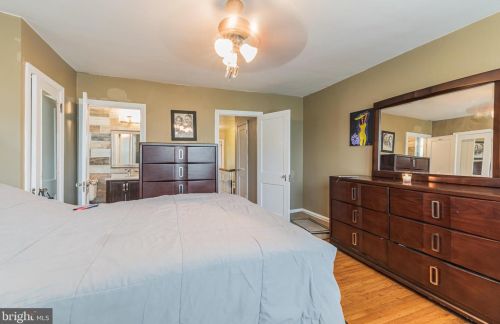 826 Knorr St, Philadelphia PA  19111-4826 exterior