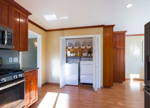 318 Aviador Ave, Millbrae CA 94030-2705 exterior