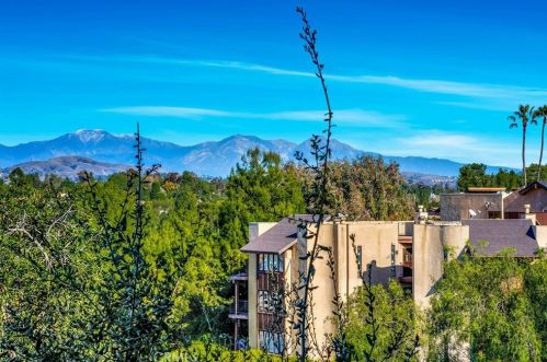 1307 Shadow Ln, Fullerton CA 92831-1869 exterior