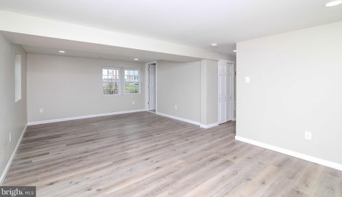 9 Shelton Ave, Trenton NJ  08618-1818 exterior