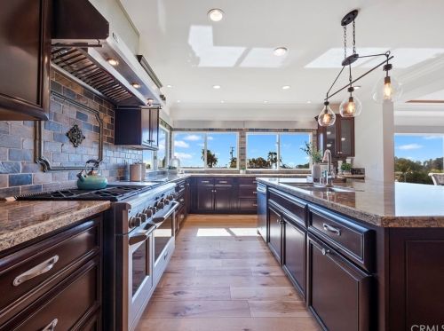 707 Miramar Dr, Fullerton CA 92831-1929 exterior