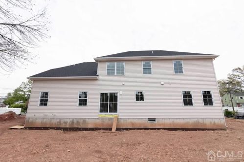 30 Duclos Ln, Edison NJ  08817-3467 exterior