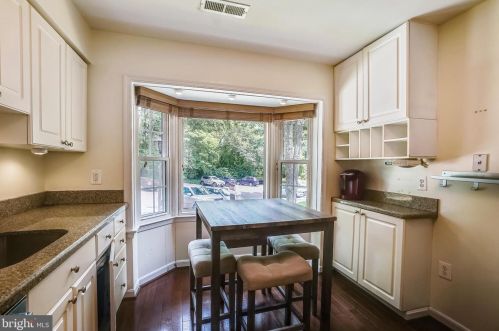 7707 Heatherton Ln, Rockville MD  20854-3212 exterior