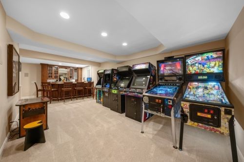 853 Linden Ave, Elmhurst IL 60126-5312 exterior