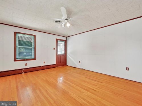 2180 Old Philadelphia Pike, Lancaster PA 17602-2633 exterior