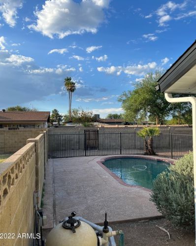 3710 Caron St, Phoenix, AZ 85051-3340