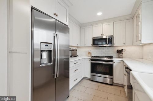 316 Glengary Dr, Pittsburgh PA 19083-2714 exterior