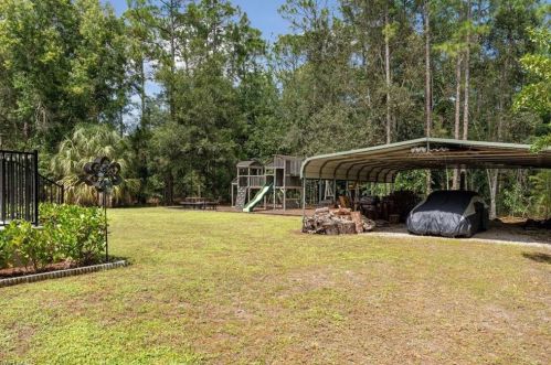 5811 Hidden Oaks Ln, Naples FL 34119-1140 exterior