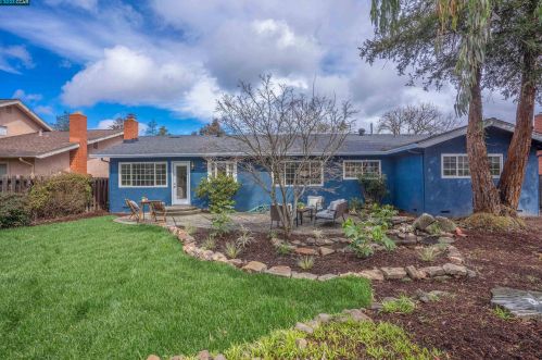 915 Dartmouth Way, Concord CA  94518-3819 exterior