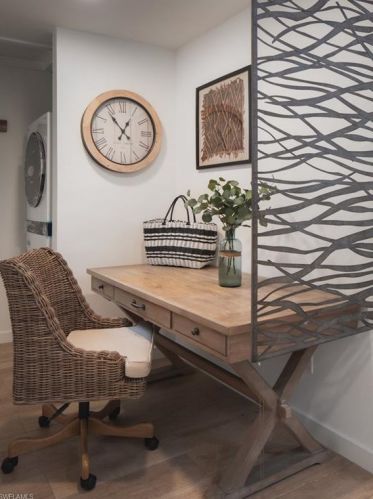 651 Bridgeway Ln, Naples FL exterior