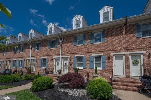 615 Delaware St, New Castle DE 19720-5062 exterior