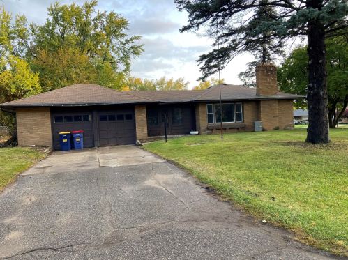 3441 Newcastle Dr, Grand Rapids, MI 49508-2542