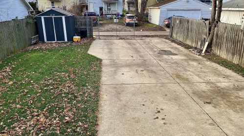 1323 Muskegon Ave, Grand Rapids MI 49504-3250 exterior