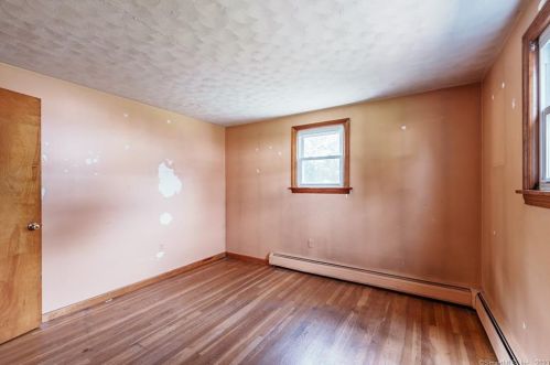 22 Orch Hl Dr, Enfield CT 06082-4313 exterior