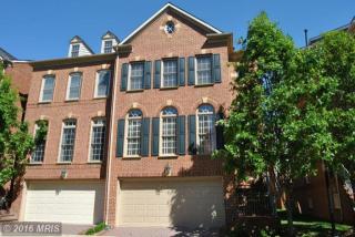 271 Murtha St, Alexandria VA  22304-8613 exterior