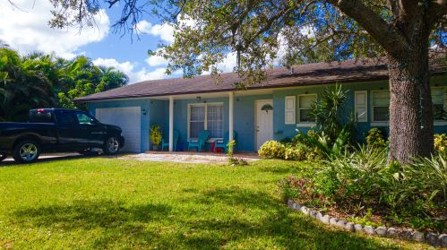 1248 Ladner St, Fort Pierce FL  34983-2571 exterior