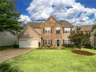 5704 Parkstone Dr, Matthews, NC 28104-0564
