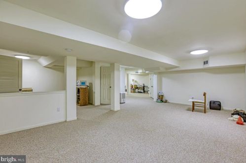 283 Sayre Dr, Princeton NJ 08540-5872 exterior