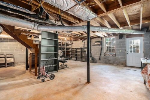 4092 Gladney Dr, Atlanta GA 30340-4720 exterior