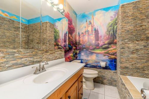 3113 Monte Vis St, Fort Pierce FL 34952-6002 exterior