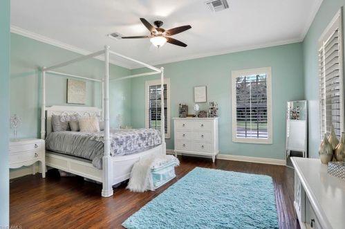 75 Ave, Naples FL exterior