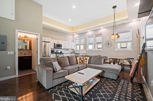 1303 Hope St, Philadelphia PA 19122-3231 exterior