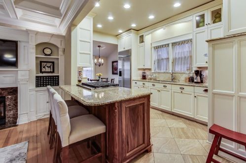 3852 Seeley Ave, Chicago IL 60659-4324 exterior